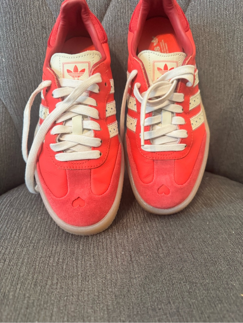 adidas men’s 7 Samba Coral-Red and White Heart Accent Sneakers